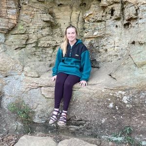 Meet your Posher, Claire